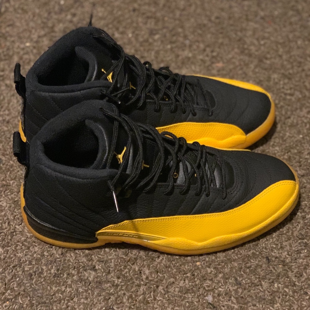 Air Jordan University Gold 12 - Picture 1 of 4